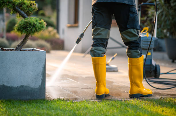 Best Garage Pressure Washing  in Flint, MI